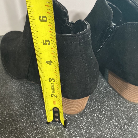 Life Stride Size 9W - Picture 4 of 8